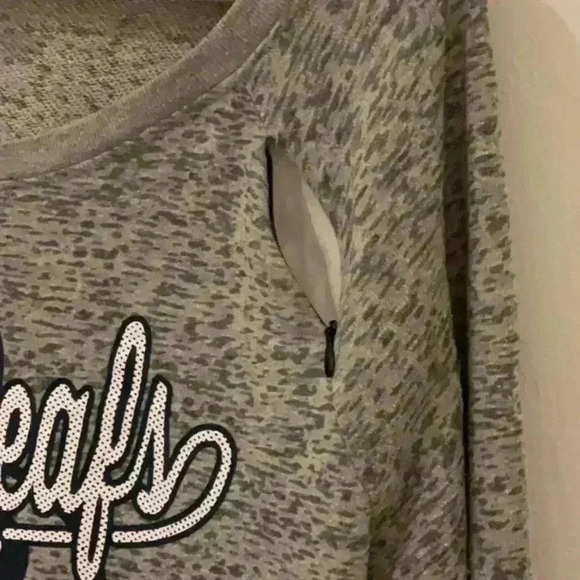 Cute Ladies Toronto Maple Legs licensed  long sleeve T. Size M - Picture 2 of 4